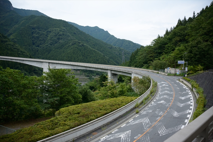 埼玉県秩父市 旧大滝村 ループ橋 ダーさんぽ 主に関東近郊